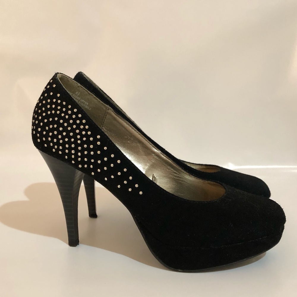 Mossimo Suede Heels - Picture 3 of 6